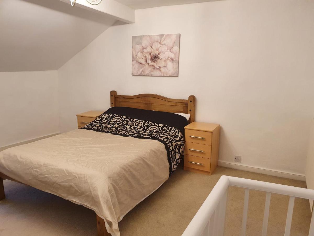 Crown House Villa Llansanffraid Glan Conwy ภายนอก รูปภาพ